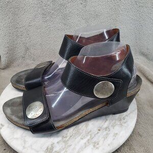 Taos Footwear Shoes Womens EU 41 US 10-10.5 Black Leather Carousel Sandals